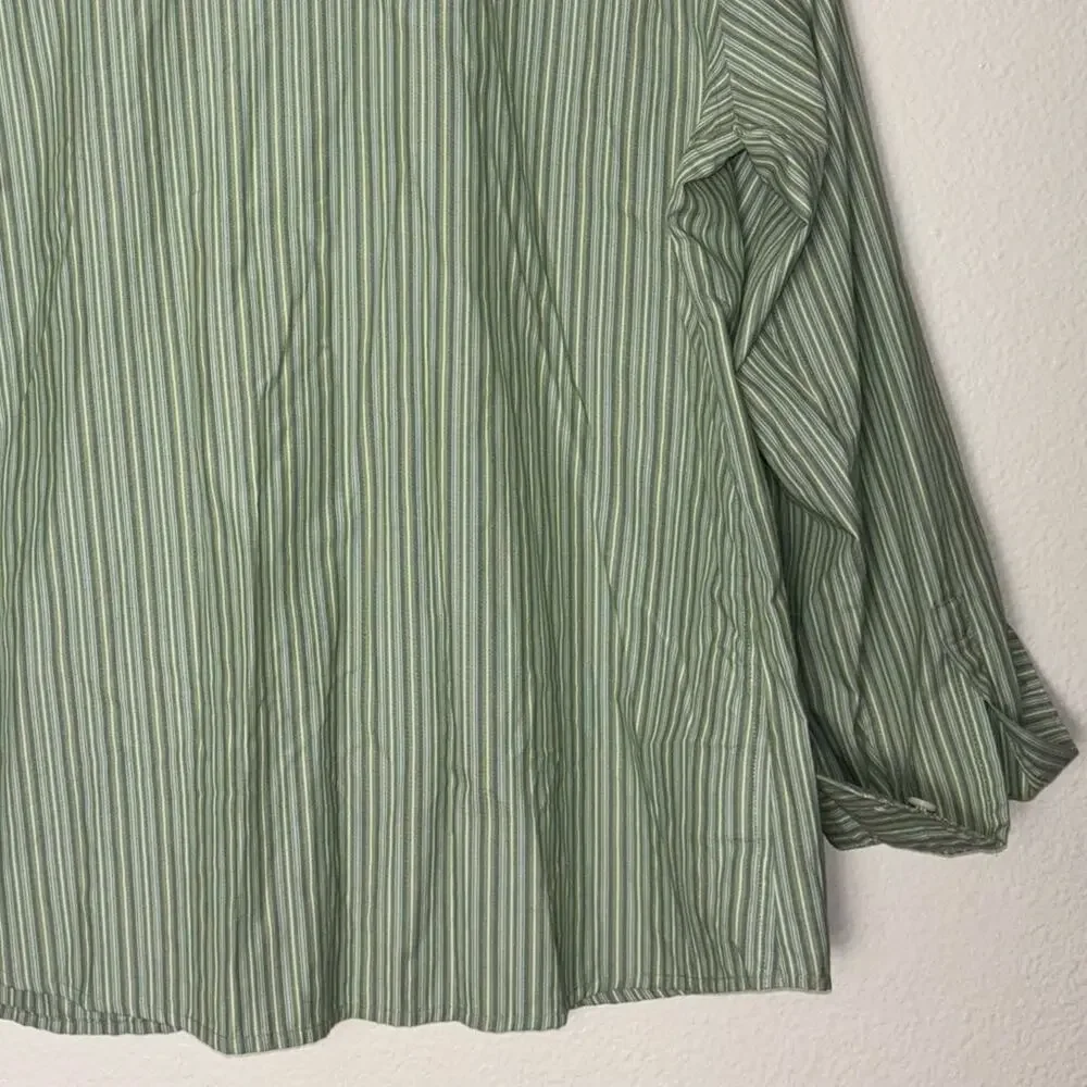 Eddie Bauer button up Woman's size Large 100% Cotton Striped green
